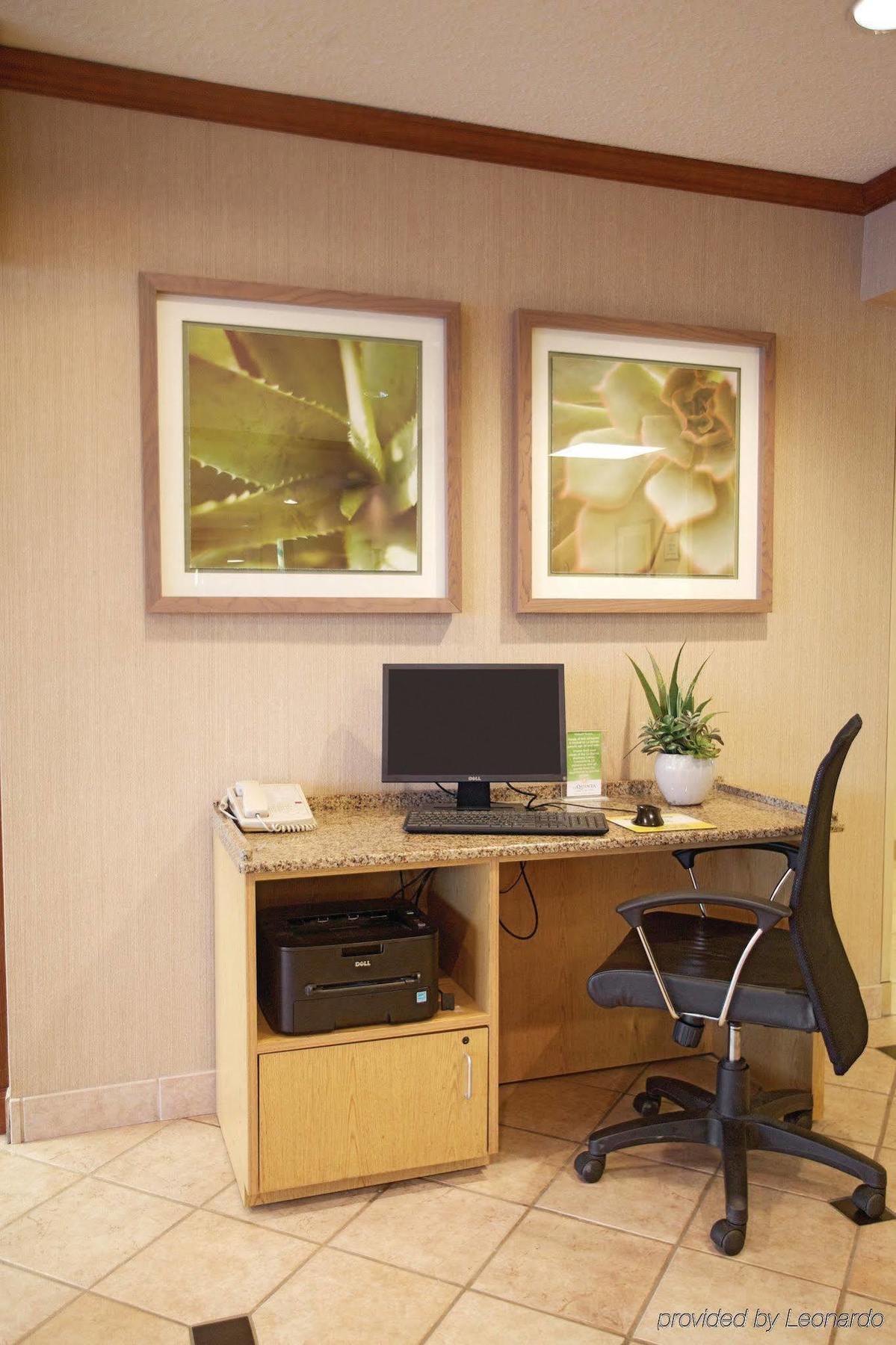 La Quinta Inn By Wyndham Milwaukee Airport / אוק קריק מראה חיצוני תמונה